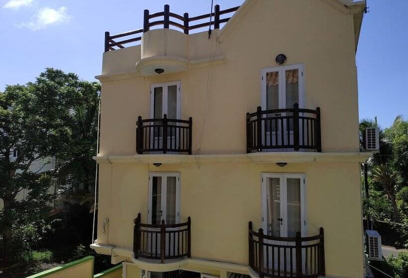 Hotell Hollywood Holidays