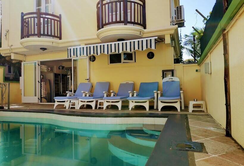 Hotell Hollywood Holidays