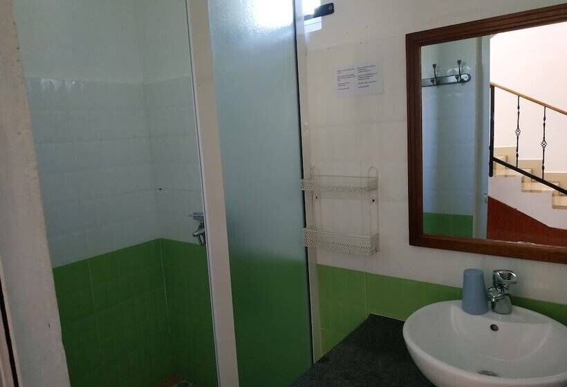 Hotell Hollywood Holidays