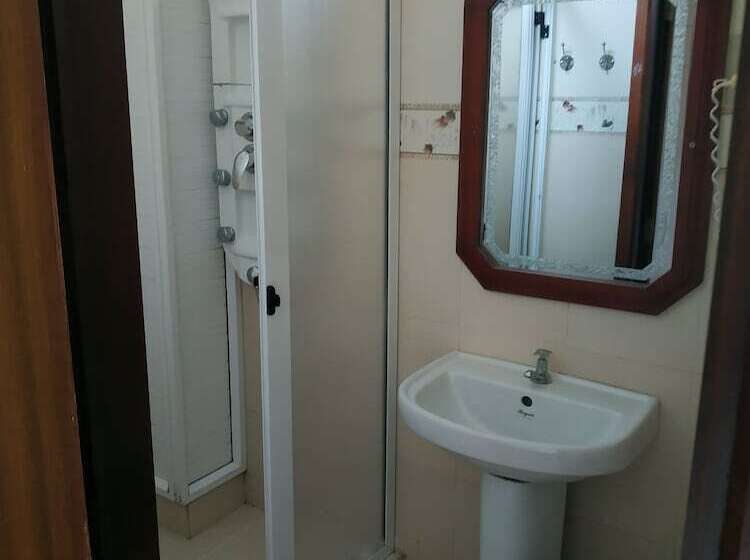 Hotell Hollywood Holidays