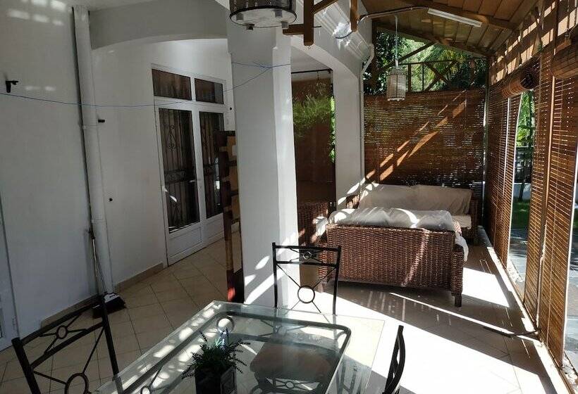 Hotell Hollywood Holidays