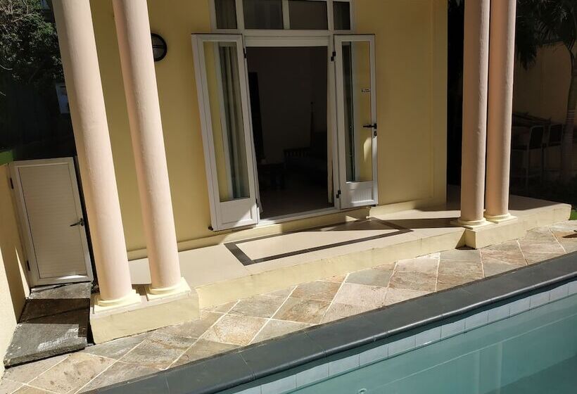 Hotell Hollywood Holidays