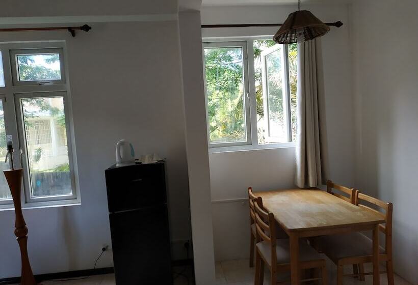 Hotell Hollywood Holidays