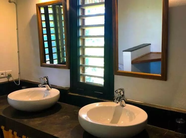 Hotelli Jj Et Euphrasie