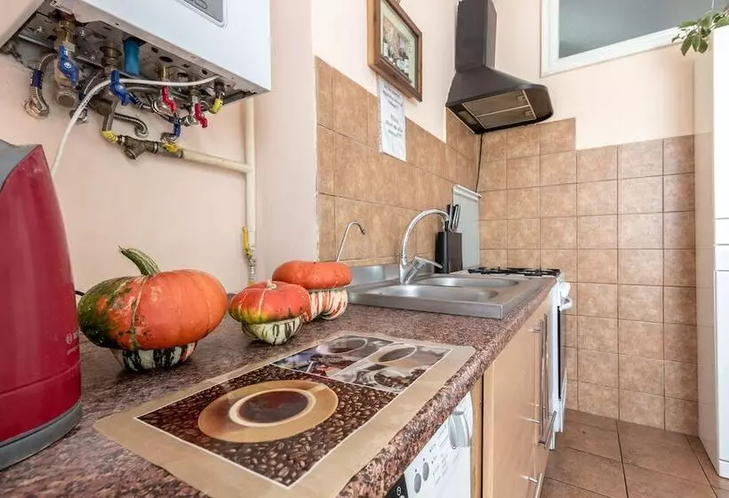 هتل Legenda Lvova Hostel