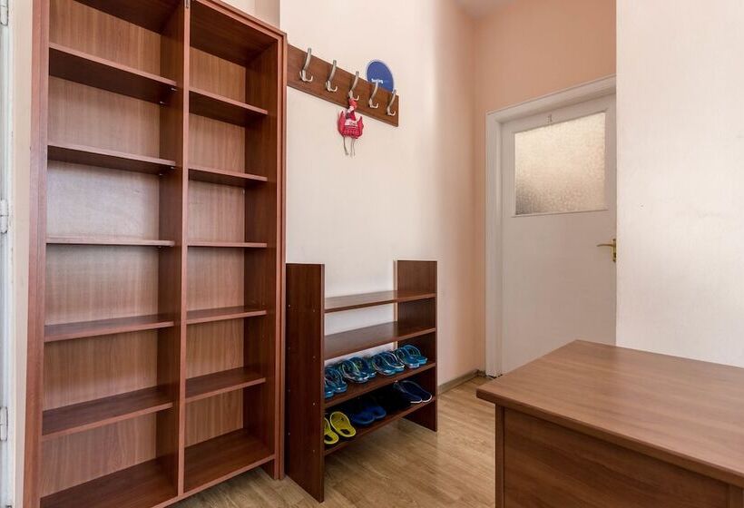 فندق Legenda Lvova Hostel