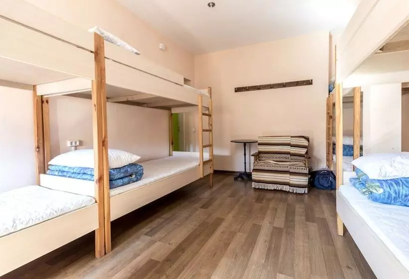 هتل Legenda Lvova Hostel