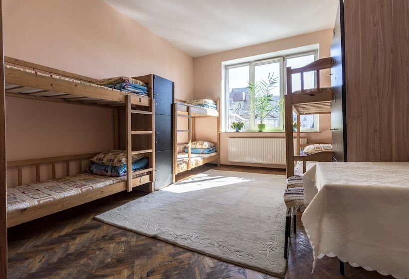 فندق Legenda Lvova Hostel