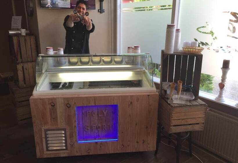 בית מלון כפרי Lodges Veluwse Poort