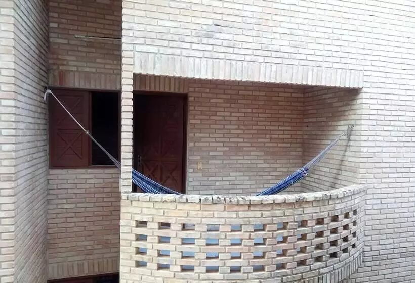 Hotelli Pousada E Restaurante O Marinheiro