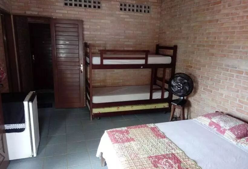 Hotelli Pousada E Restaurante O Marinheiro