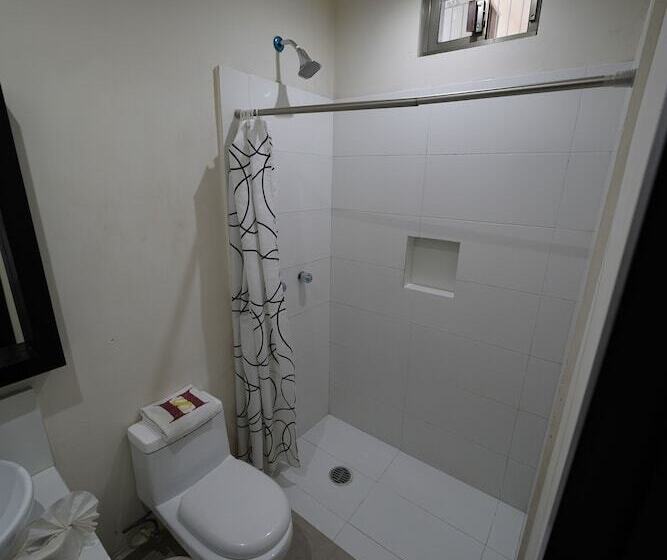 酒店 Sevilla Palenque