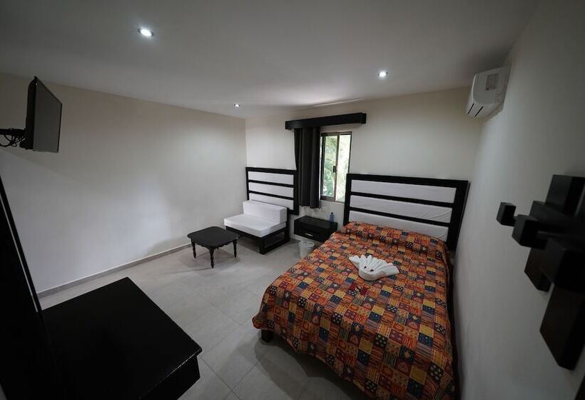 酒店 Sevilla Palenque