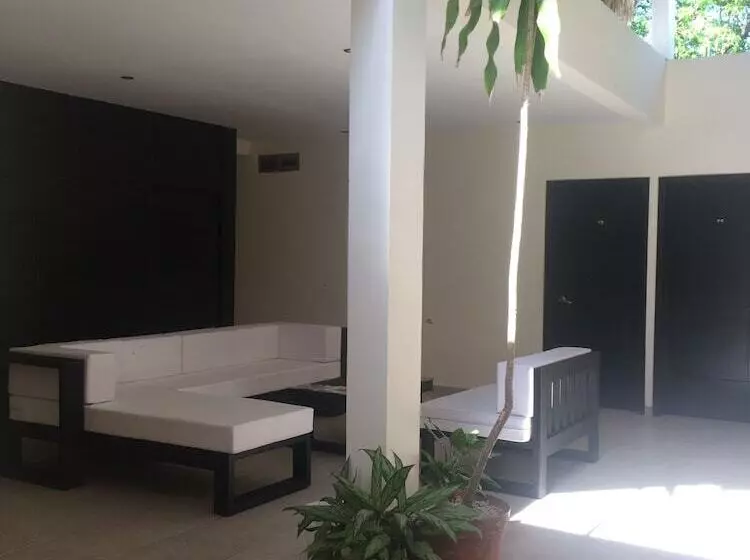 هتل Sevilla Palenque