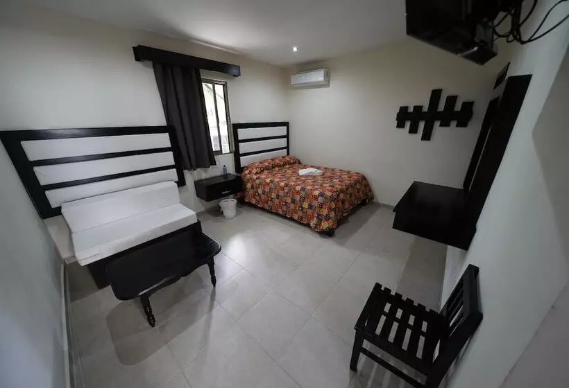 هتل Sevilla Palenque