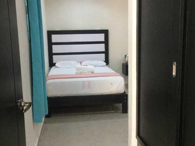 酒店 Sevilla Palenque