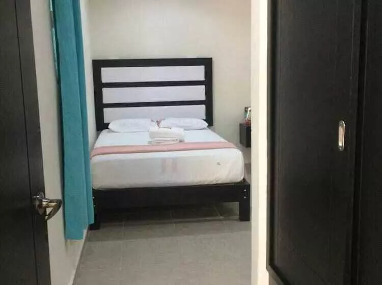 هتل Sevilla Palenque