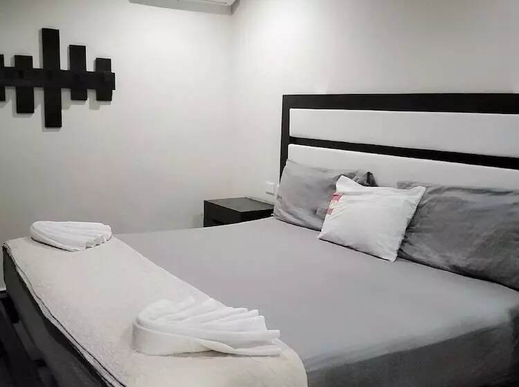 هتل Sevilla Palenque