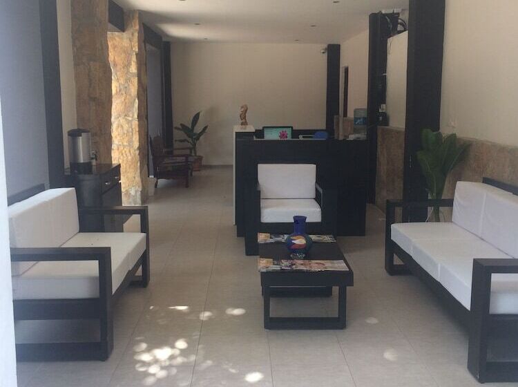 酒店 Sevilla Palenque