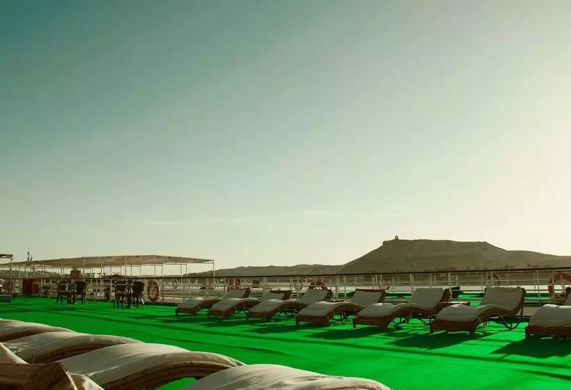 هتل Shehrazad Nile Floating