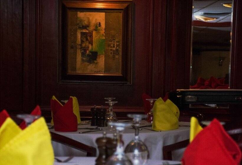 هتل Shehrazad Nile Floating