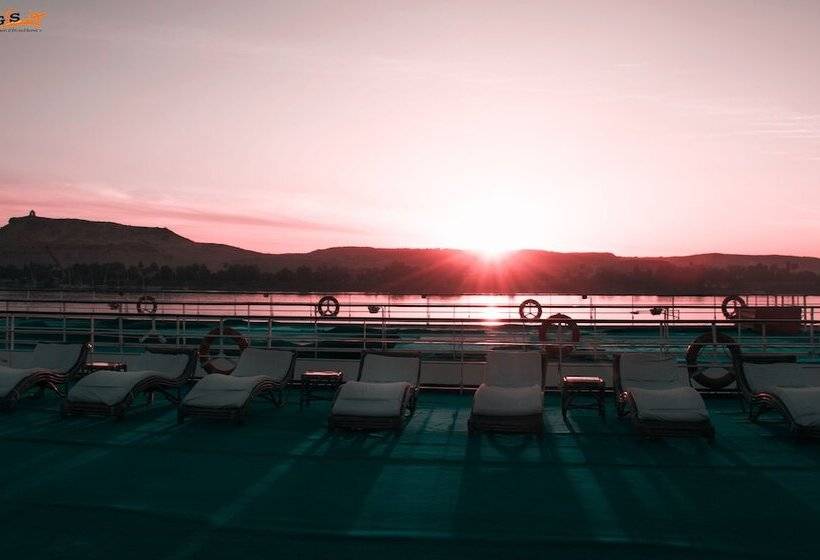 هتل Shehrazad Nile Floating