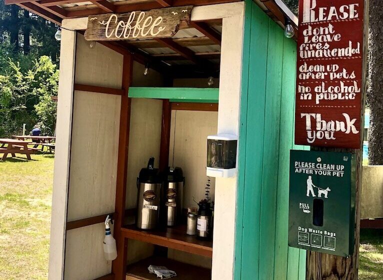 Отель Sou'wester Lodge & Vintage Trailers