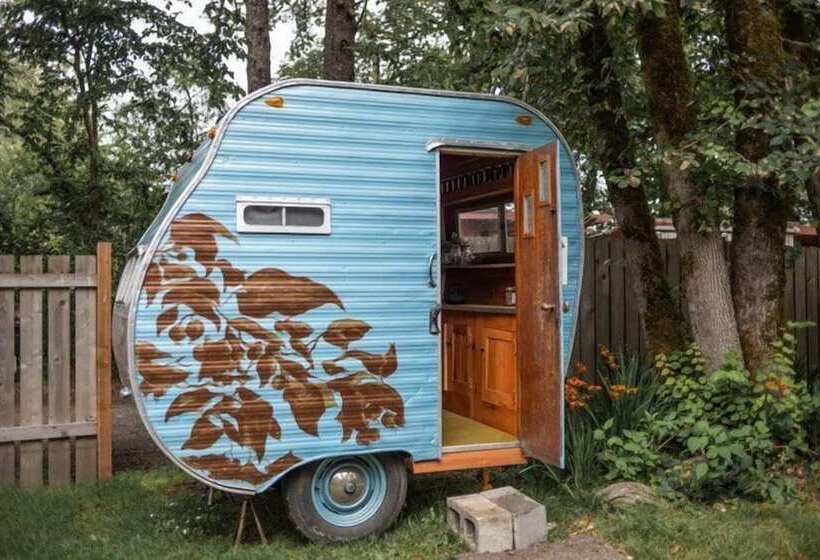 Отель Sou'wester Lodge & Vintage Trailers