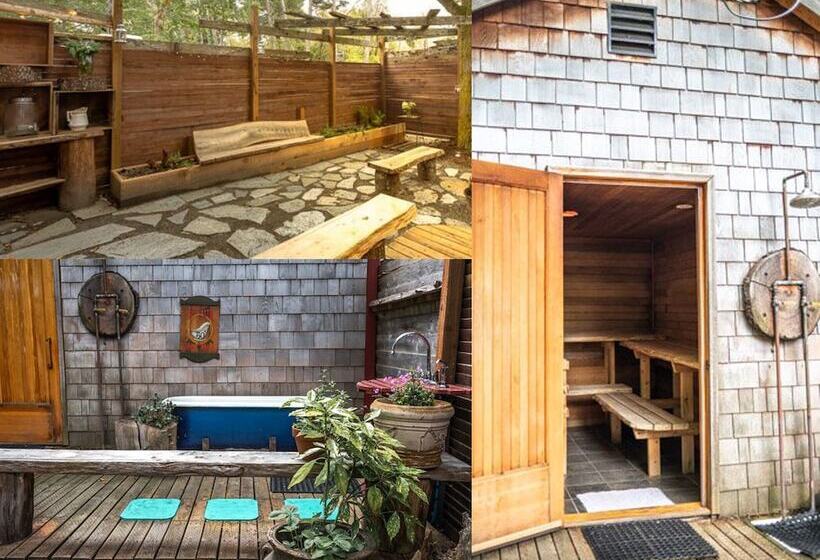 Отель Sou'wester Lodge & Vintage Trailers