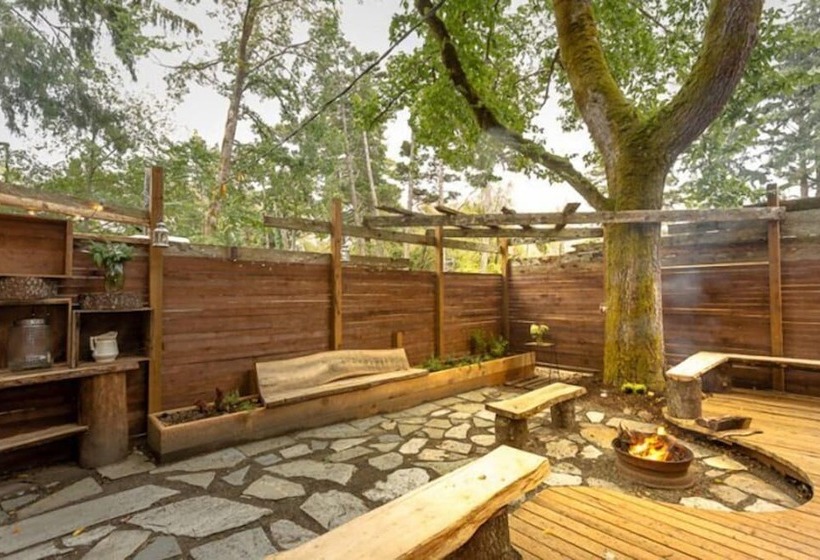 Отель Sou'wester Lodge & Vintage Trailers