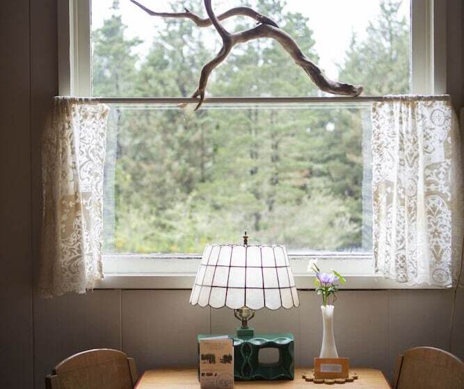 Отель Sou'wester Lodge & Vintage Trailers