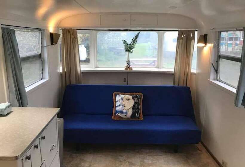 Отель Sou'wester Lodge & Vintage Trailers