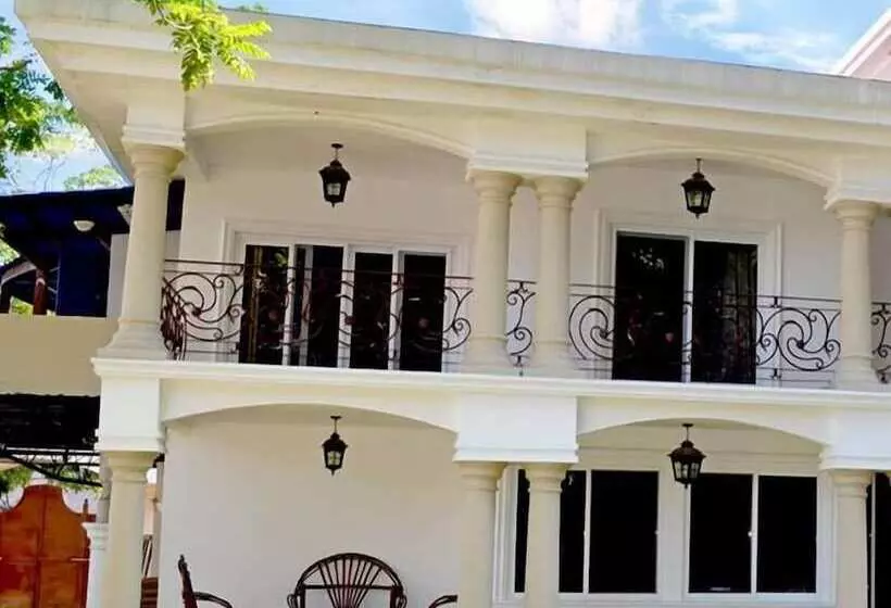 هتل Boutique Las Mesetas