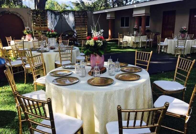 هتل Boutique Las Mesetas