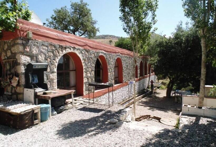 Nemrut Cesme Pension