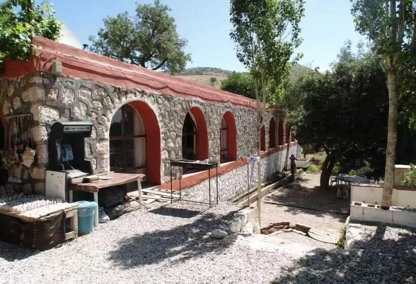 Nemrut Cesme Pension