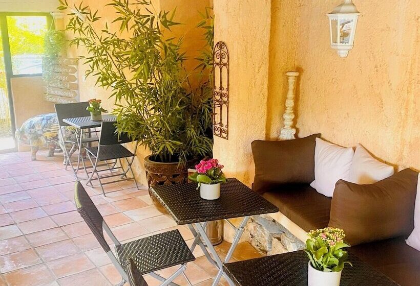 بنسيون Le Mas D'olivier