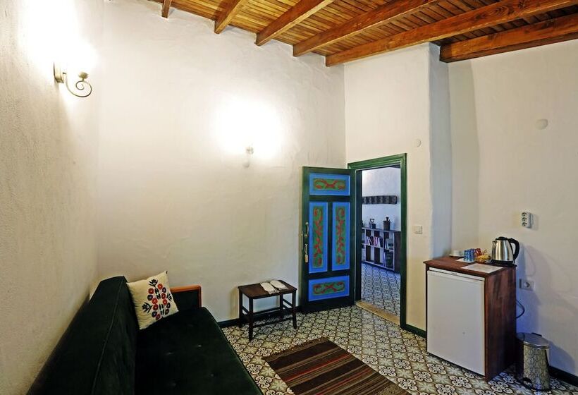 بنسيون Mustafa'nin Fidan'i