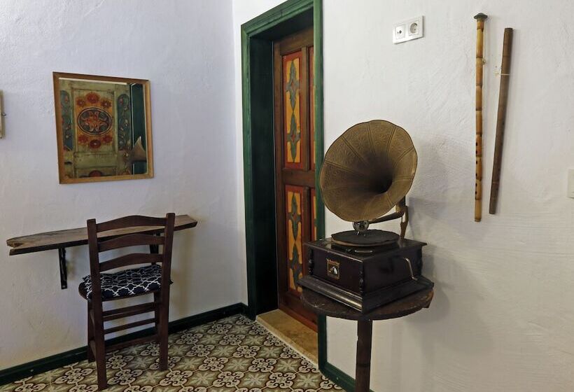 بنسيون Mustafa'nin Fidan'i