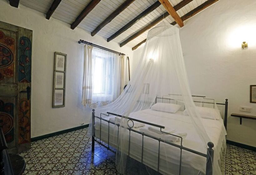 بنسيون Mustafa'nin Fidan'i