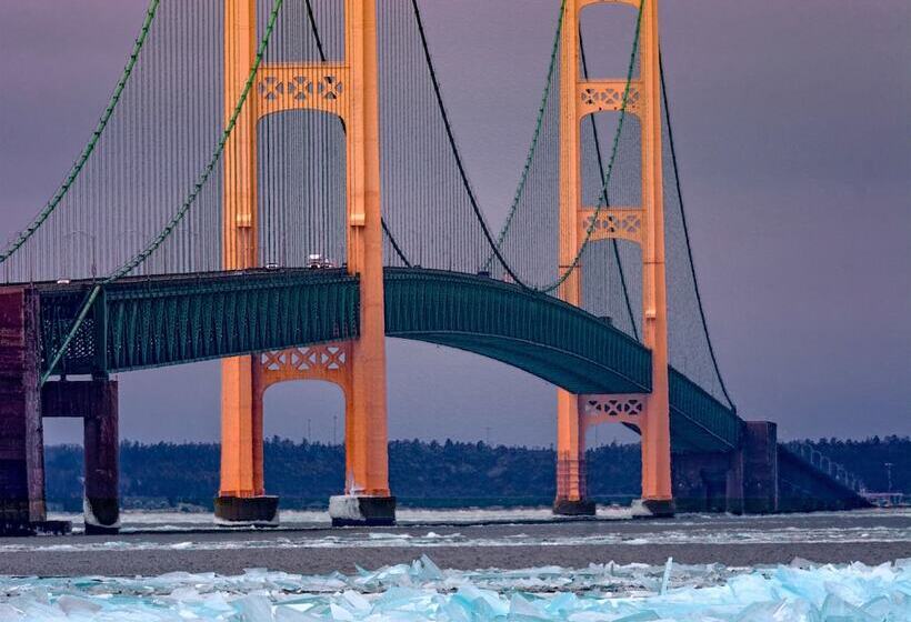 Secrets On Main Bed & Breakfast