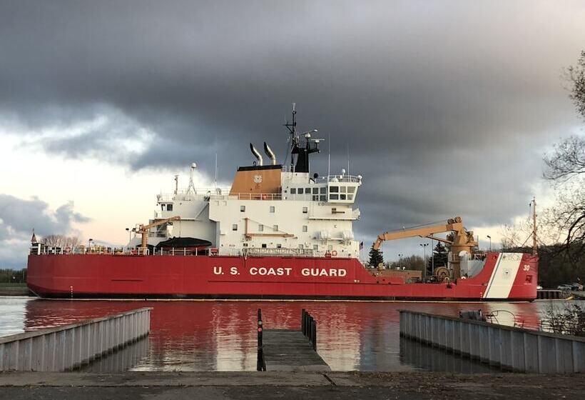 Secrets On Main Bed & Breakfast