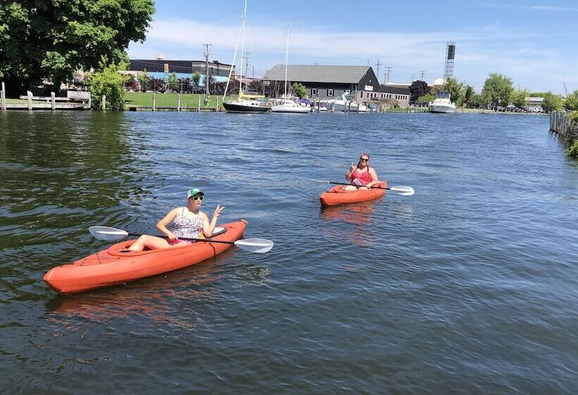 Secrets On Main Bed & Breakfast