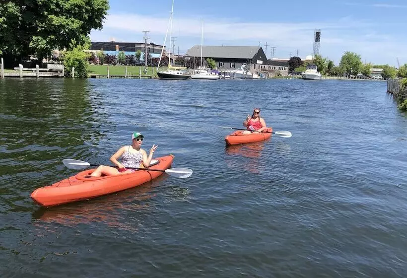 Secrets On Main Bed & Breakfast