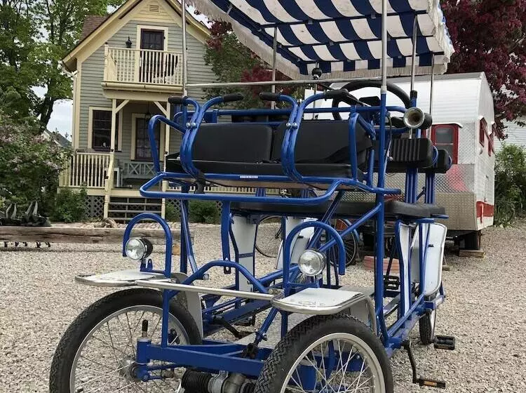 Secrets On Main Bed & Breakfast