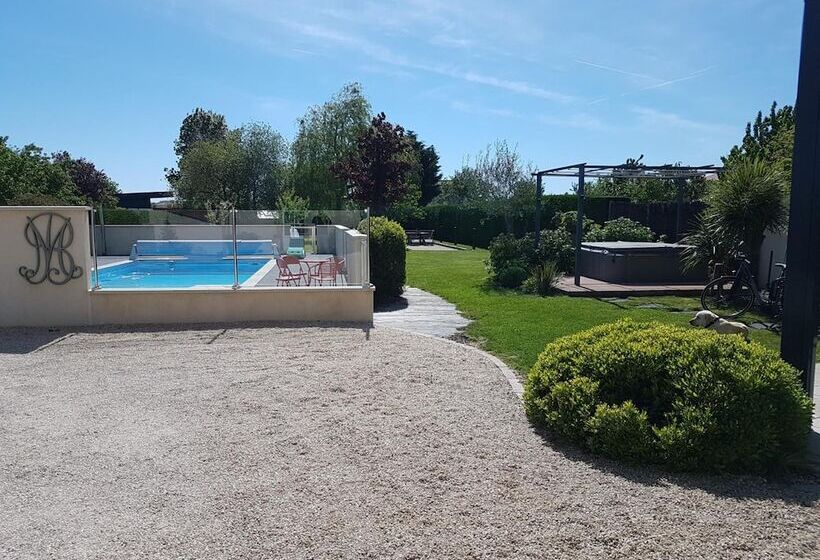 Studios Marie Barrault