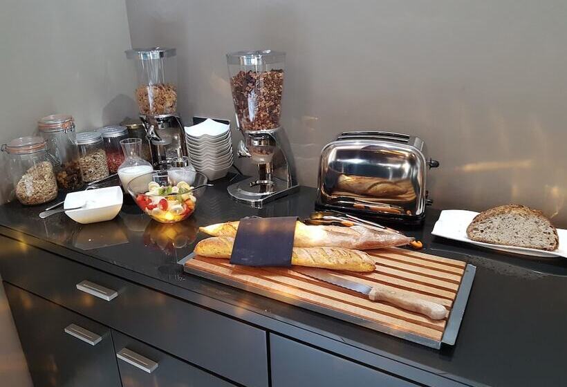 Studios Marie Barrault