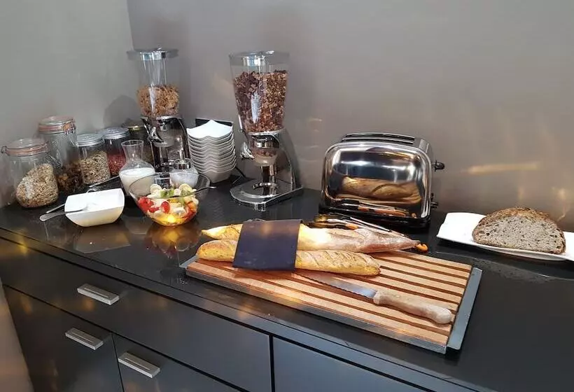 Studios Marie Barrault