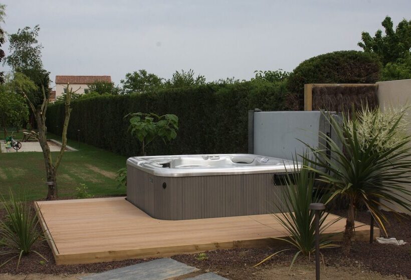 Studios Marie Barrault