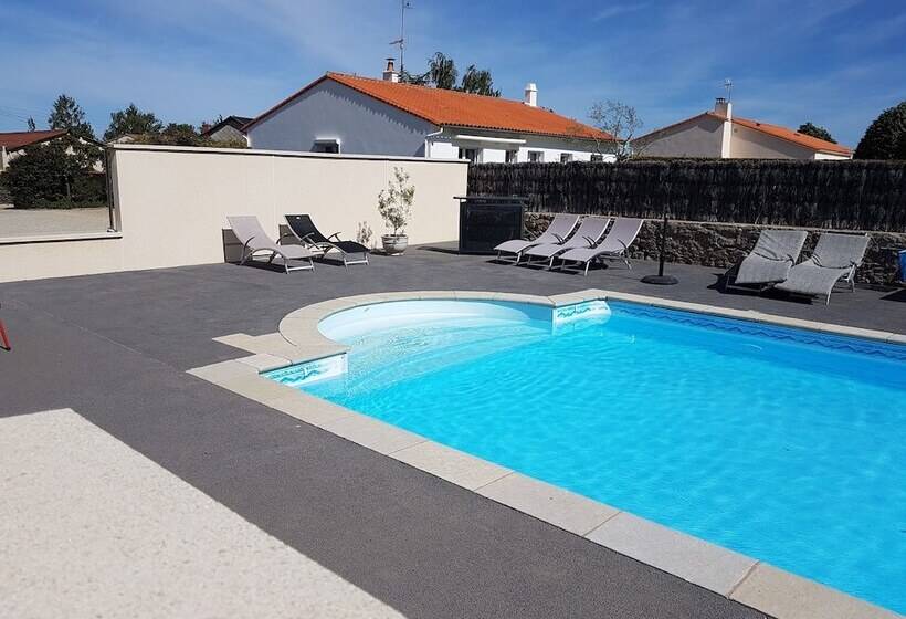 Studios Marie Barrault